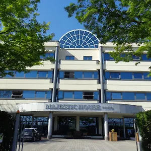 **** Szálloda Ferretti Majestichouse Olaszország