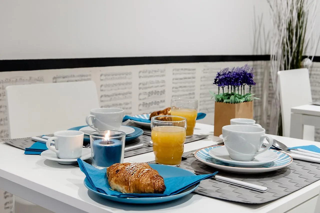 Bed and Breakfast L'Opera Buffa Палермо 2*,  Италия